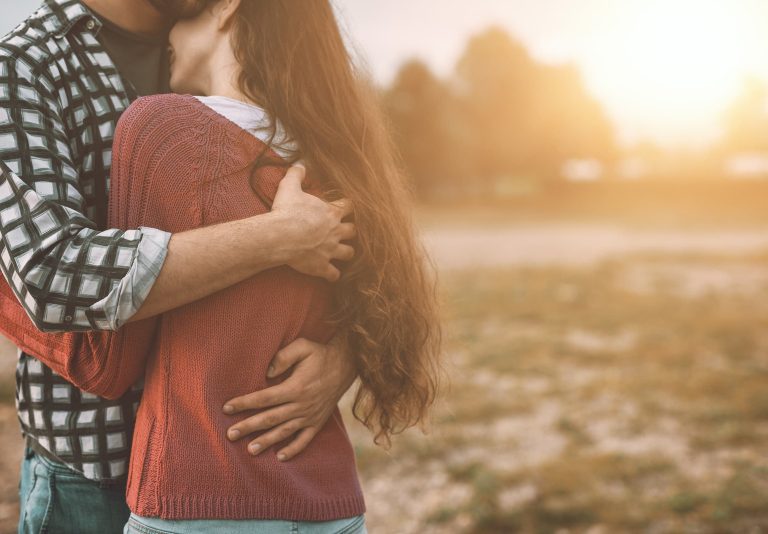 This Prayer for Relationships Will Strengthen Any Broken Bond